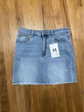 Denim Skirt New with Tags Medium